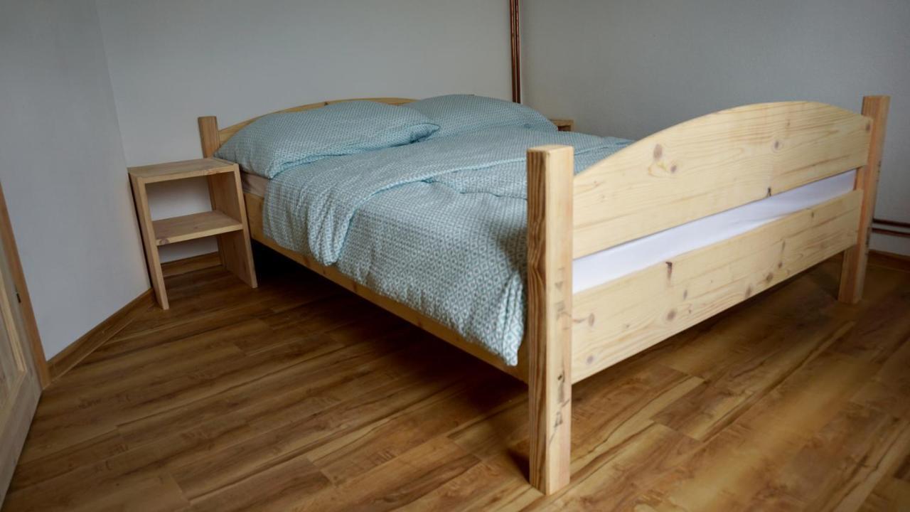 Lodge Dom Na Lovrencu Baselj Ngoại thất bức ảnh