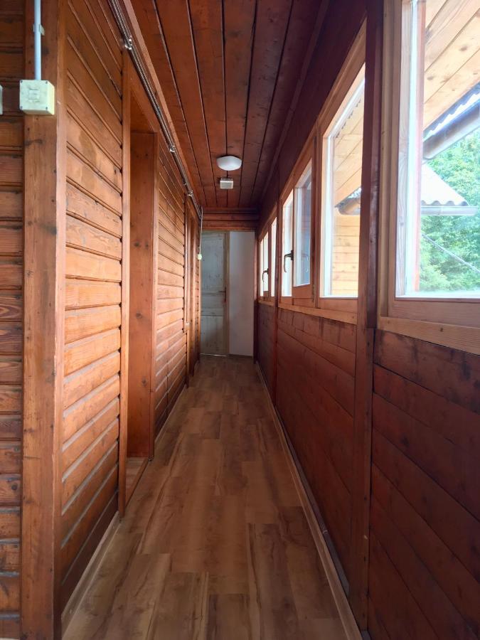Lodge Dom Na Lovrencu Baselj Ngoại thất bức ảnh